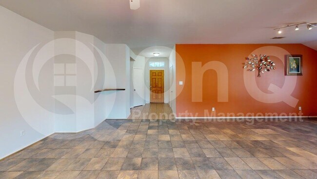 Building Photo - 114 Rio Grande Dr