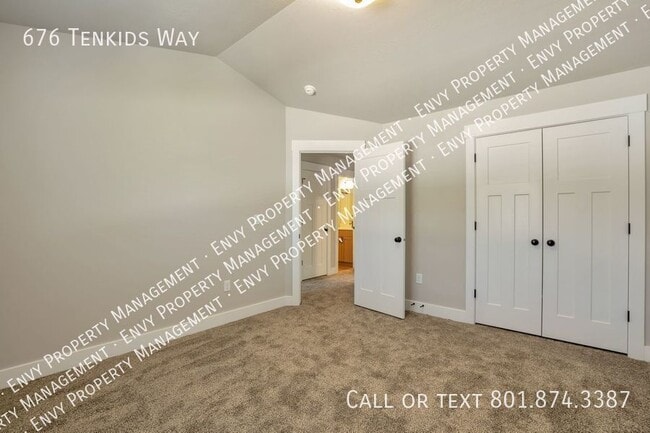 Building Photo - 676 Tenkids Way