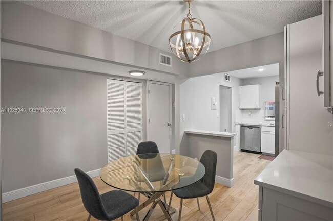 Building Photo - 777 S Federal Hwy