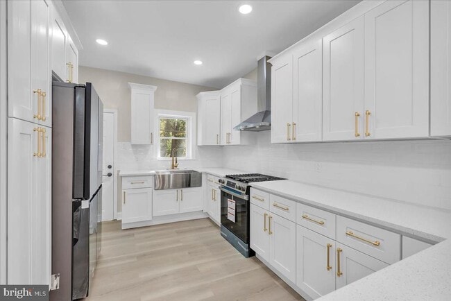 Building Photo - 947 N 66th St