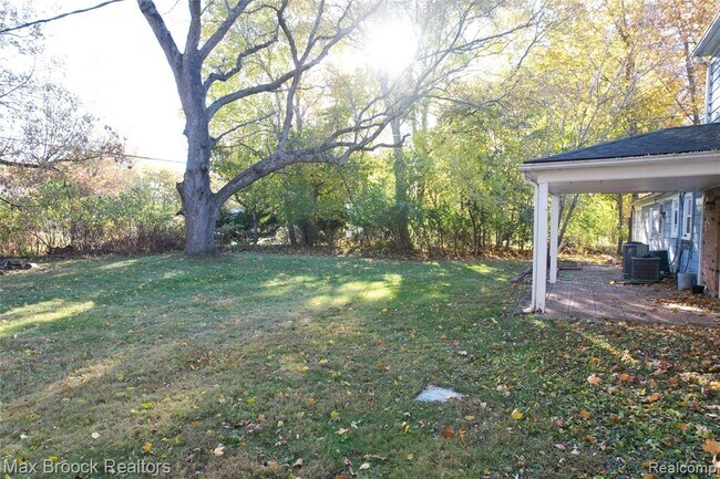 Building Photo - 30024 Beacontree St