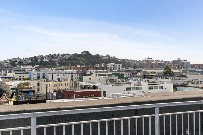 Building Photo - HIP 2BR/2BA Inner Mission Boutique Top Flo...