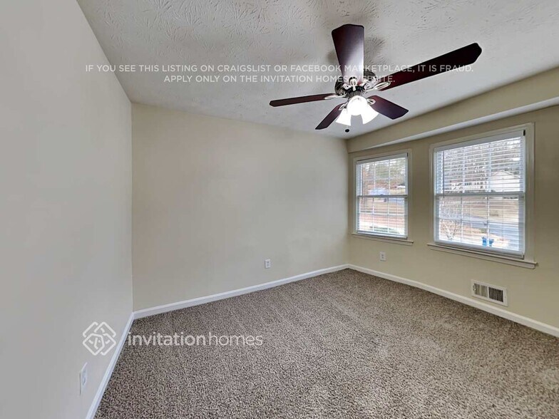 Building Photo - 1780 Rolling Hills Trail SE