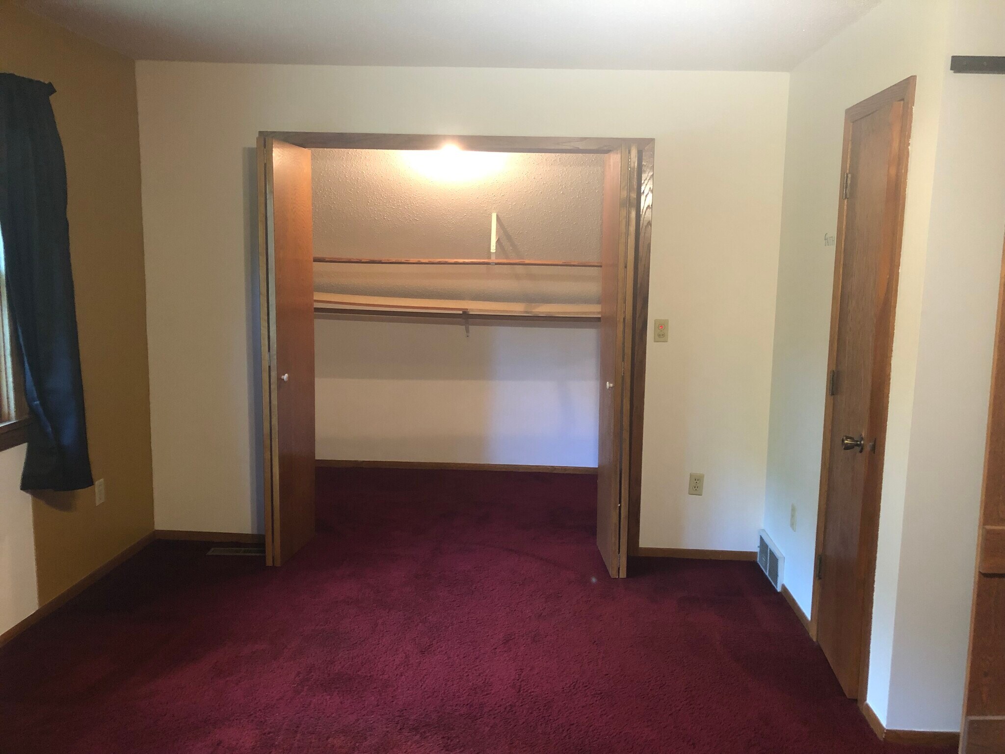 Master Bedroom Closet - 23260 Bridgestone Rd NW