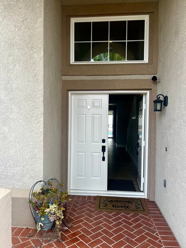 Building Photo - Murrieta Entertainer’s Dream Home for Lease!