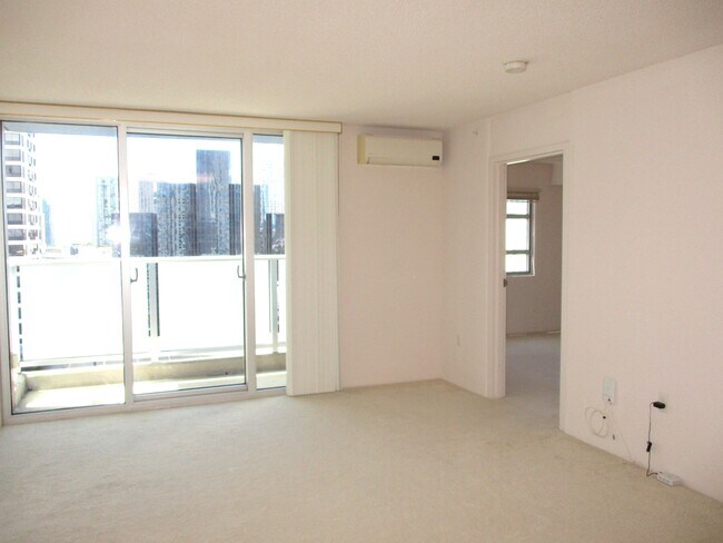Building Photo - 801 South St