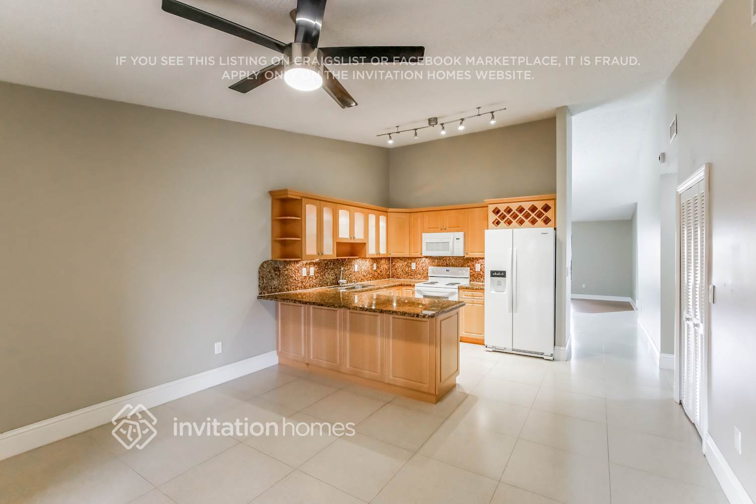 Building Photo - 15052 SW 63rd Ter