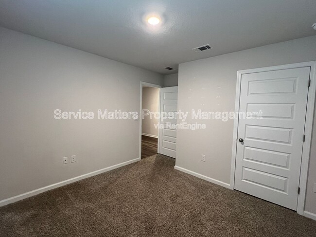 Building Photo - 5096 Gaineswood Dr