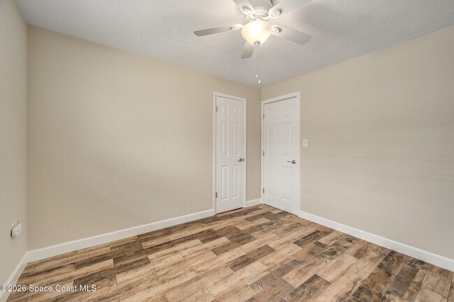 Building Photo - 458 Sandpiper Dr