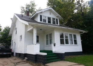 Building Photo - 808 W Seerley Blvd