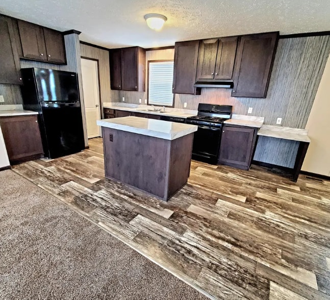 Building Photo - 9359 Starboard Dr