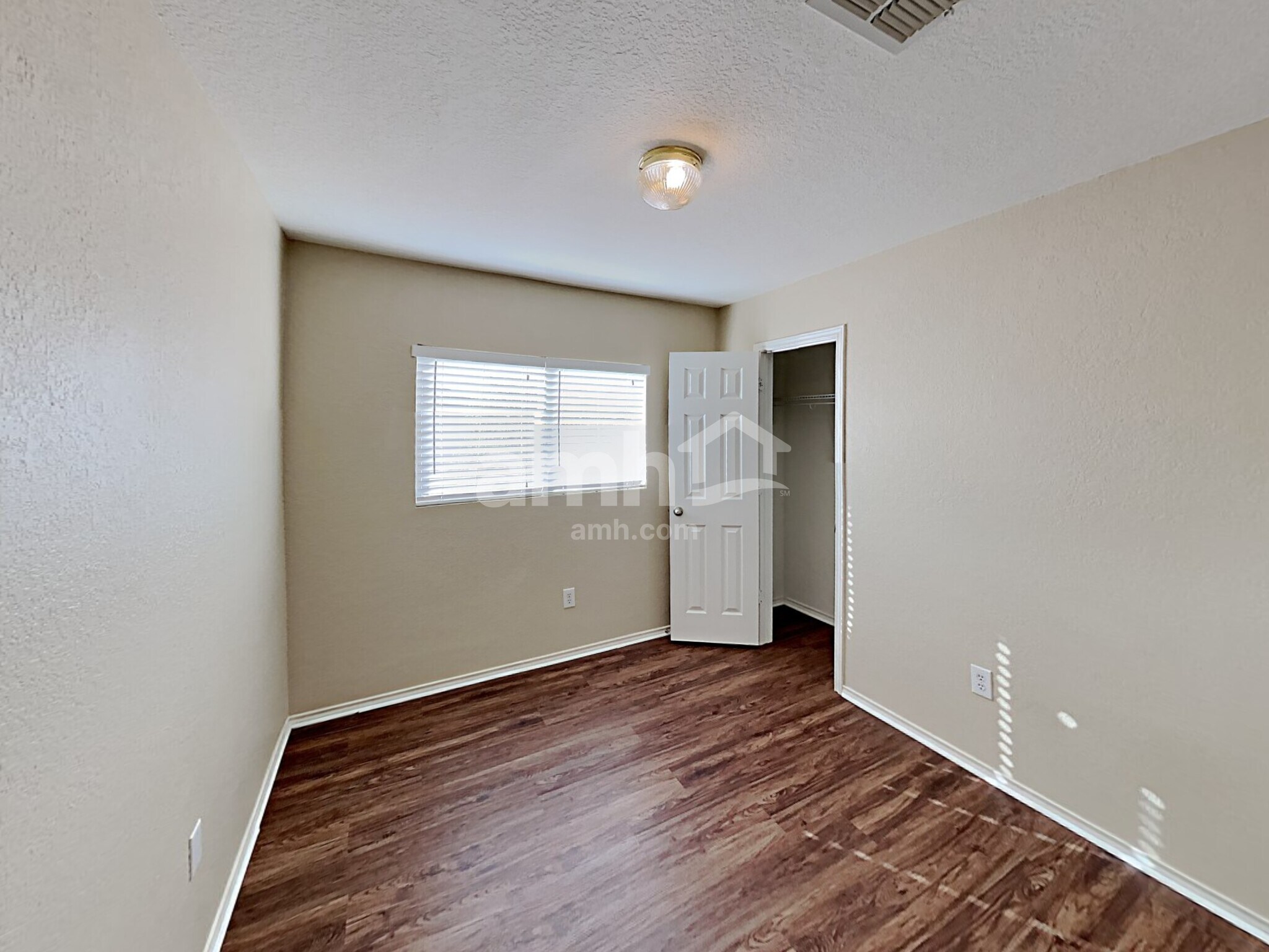 Building Photo - 9331 Juniper SPG