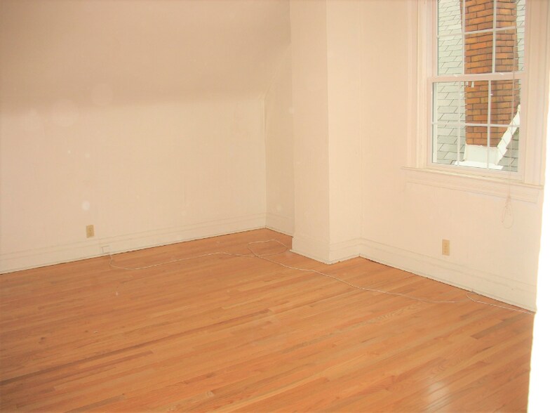 Building Photo - 5706 Darlington Rd