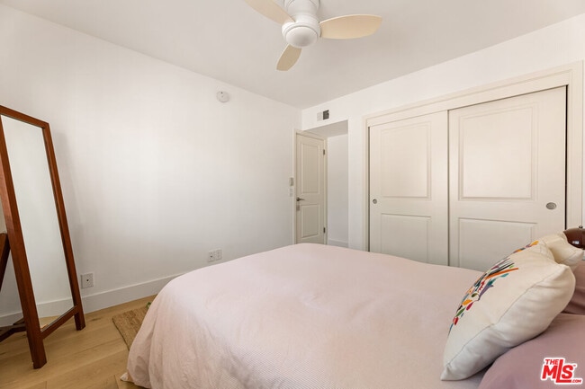 Building Photo - 4608 Glencoe Ave