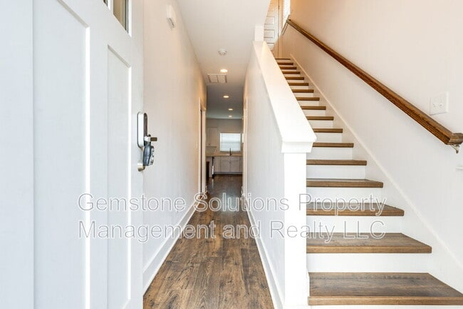 Building Photo - 300 Stewarts Ferry Pike