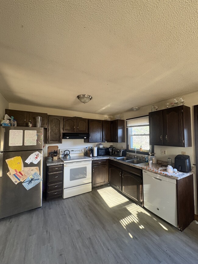 Building Photo - 310 West St