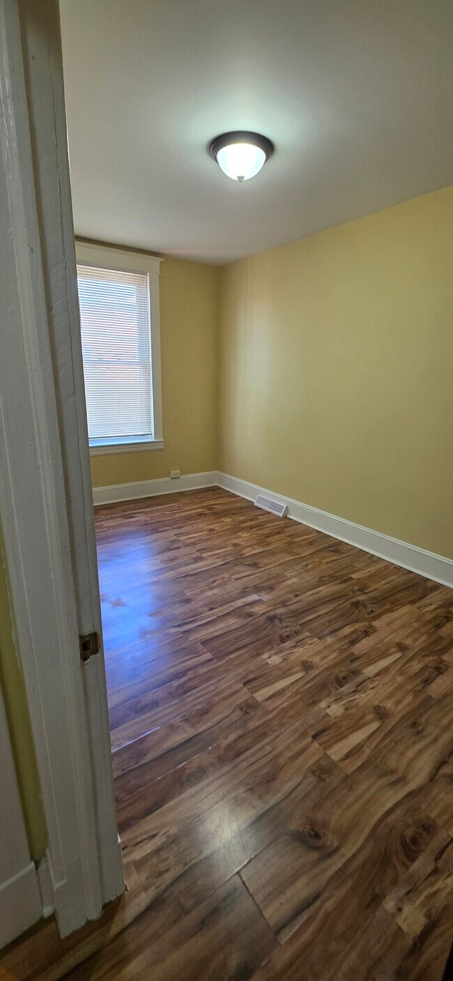 Building Photo - 308 Marydell Rd