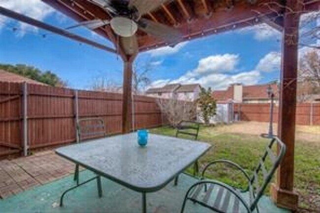 Building Photo - Quiet Rowlett Gem with High Ceilings & Private Backyard