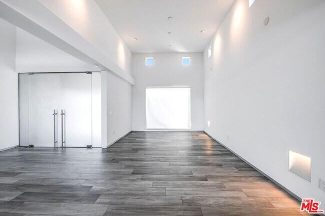 Building Photo - 16457 Westfall Pl