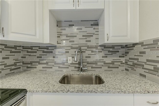 Building Photo - 7408 S Sherrill St