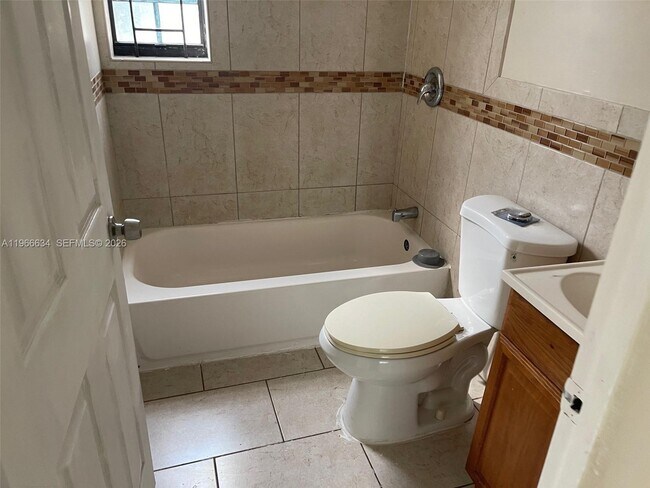 Building Photo - 720 NW 134th St