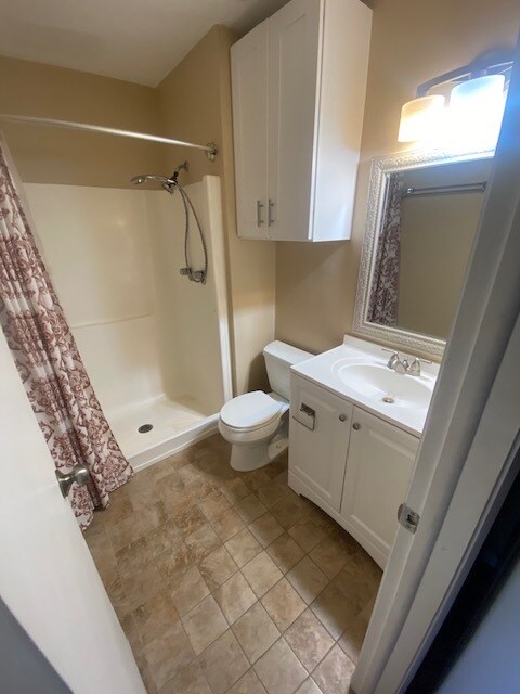 Building Photo - 3334 Ottawa Cir
