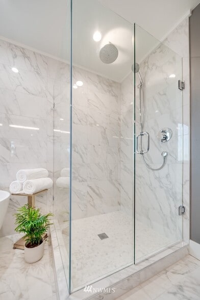 Marble shower with dual heads - 2210 12th Ave W