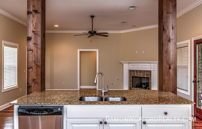 Building Photo - 117 Millhouse Drive