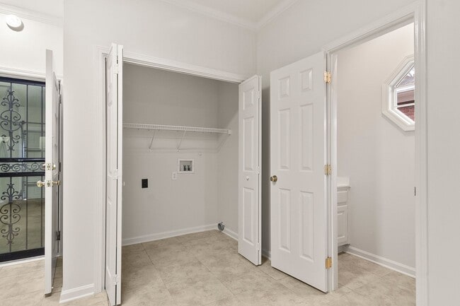 Building Photo - Verner School Zone - Fox Ridge Subdivision