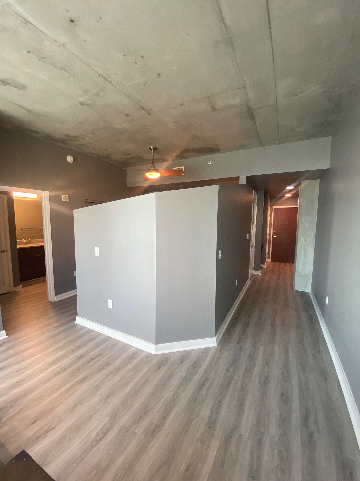 Building Photo - 777 N Ashley Dr