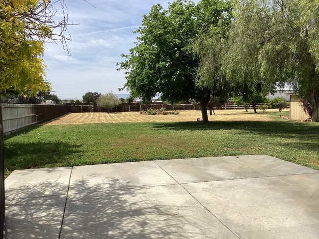 Building Photo - **NOW AVAILABLE!! COUNTRY HOME IN LOS BANOS