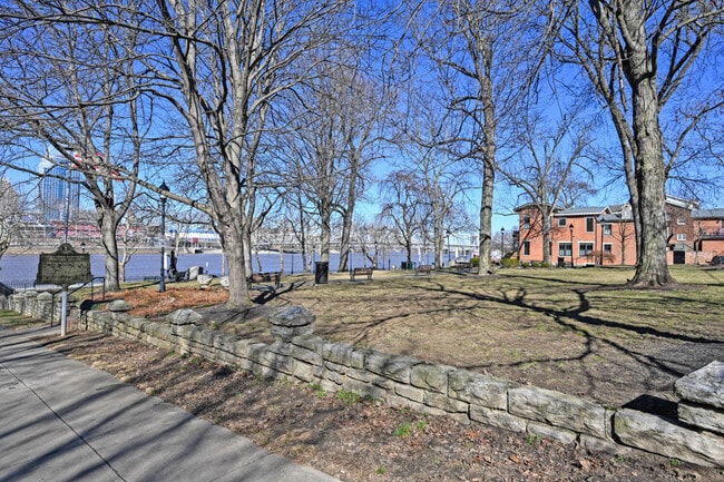 Building Photo - 229 Riverside Dr