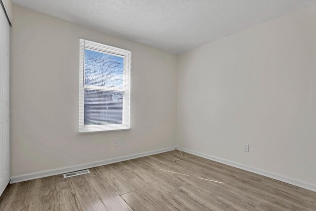 Building Photo - 6486 Ethan Dr