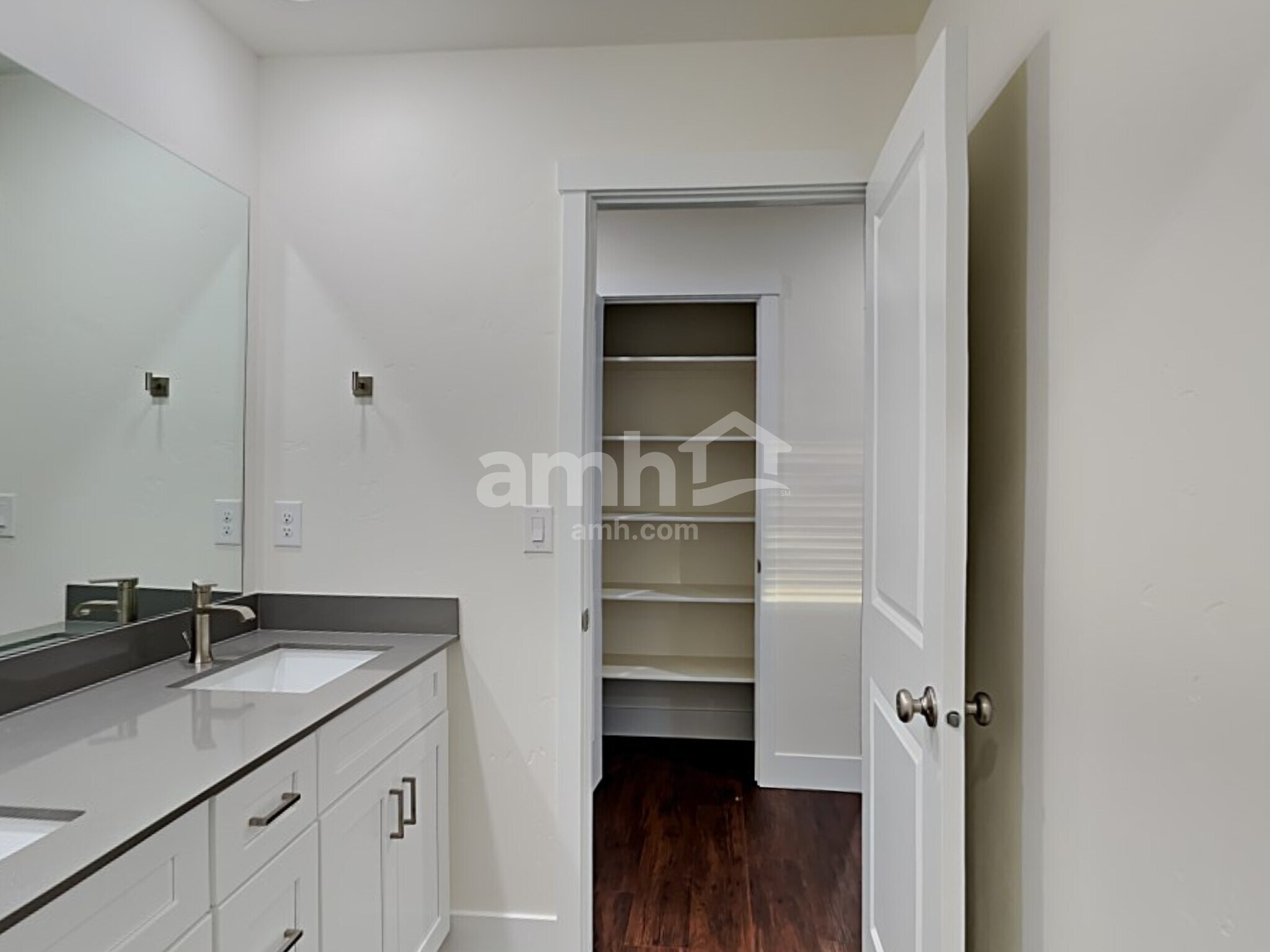 Building Photo - 7626 Brenden St SW