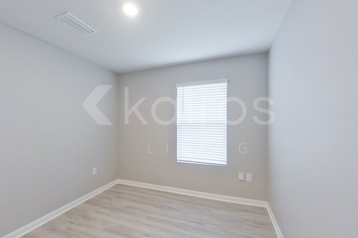 Building Photo - 4758 Malay Cir