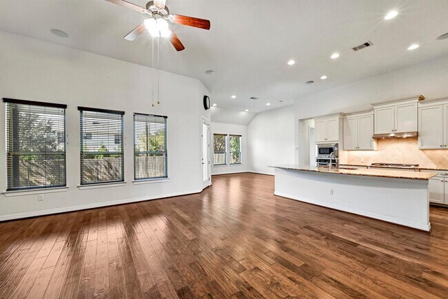 Building Photo - 308 Montalcino Blvd