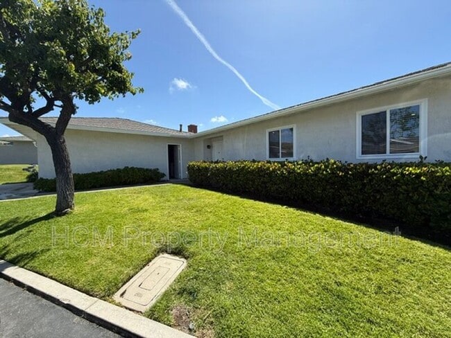 Building Photo - 3328 Paseo Halcon