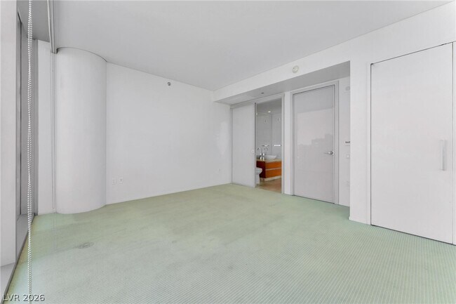 Building Photo - 3722 S Las Vegas Blvd