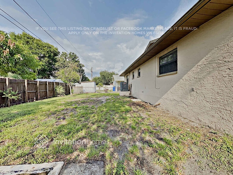 Building Photo - 555 Freeport Ave N
