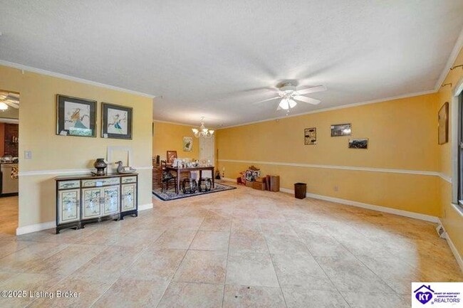 Building Photo - 809 Clifford Dr