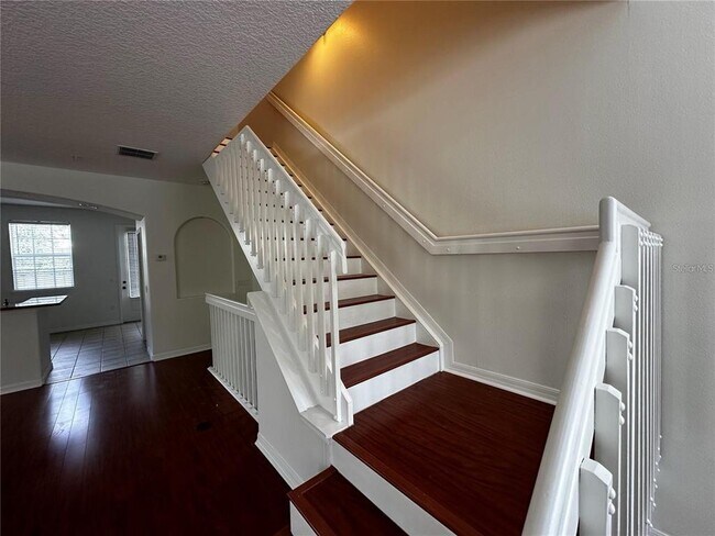 Building Photo - 1350 Chatfield Pl