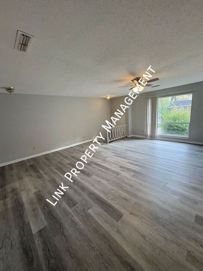 Building Photo - 3403 Gail Dr