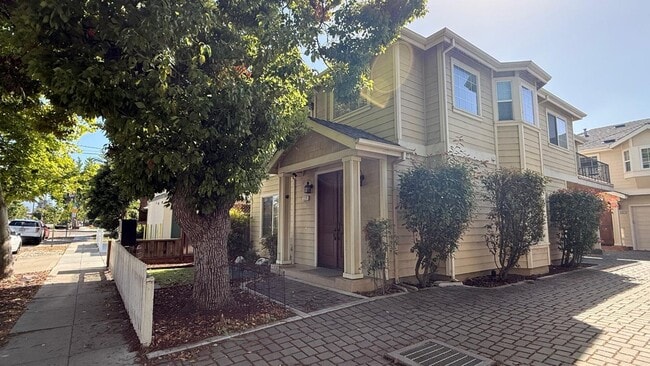 Building Photo - Spacious & Modern 4 Bedroom Home in Prime San Jose Location!
