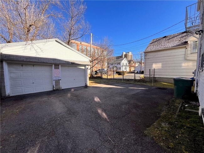 Building Photo - 130 Raleigh St