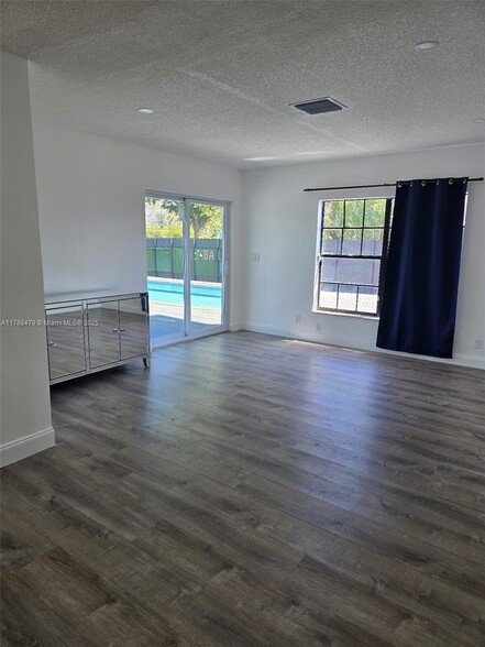 Building Photo - 10900 NW 28th St