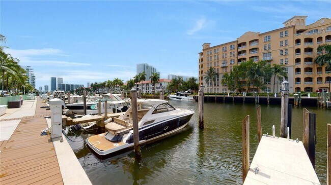 Building Photo - 2950 NE 188th St