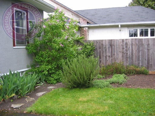 Building Photo - 3018 NE 43rd Ave
