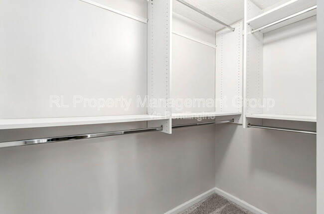Building Photo - 7034 Cavalry Ct