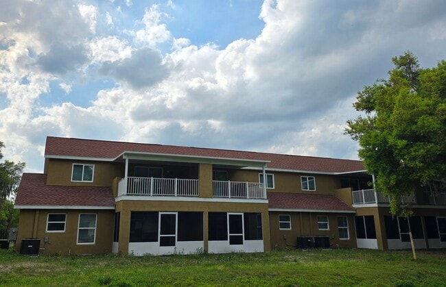 Building Photo - Brand-New 3/2 Townhouse in Lakeside!!!