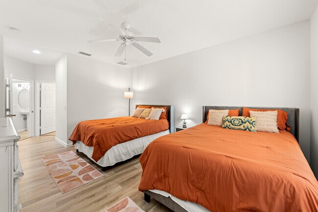 Building Photo - 8927 Sandshot Ct